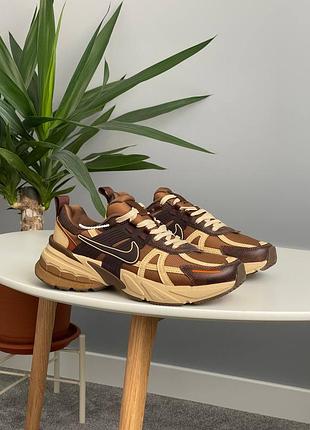 Чоловічі кросівки nike v2k run lt british tan