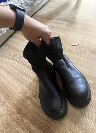 Дитячі чорні чоботи zara