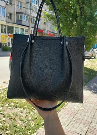 Сумка женская черная на три отделения на плечо