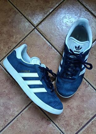 Adidas originals
кроссовки gazelle bb5478
