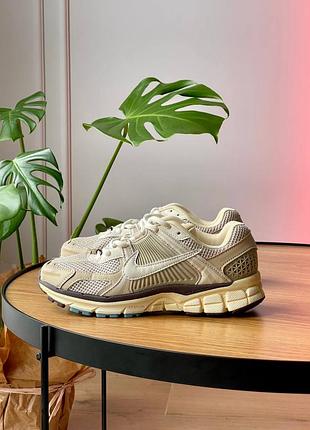 😍 жіночі кросівки nike zoom vomero 5 oatmeal