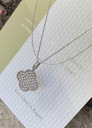 Довге кольє van cleef з камінчиками у сріблястому кольорі