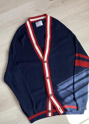 Чоловічий кардиган bershka синій у стилі «коледж» (varsity), розмір m