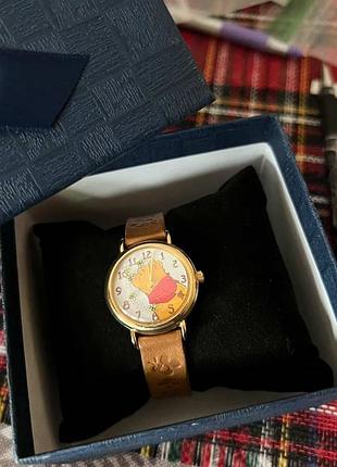 Вінтажний годинник timex disney «winnie the pooh & bees» із золотистим корпусом та тематичним циферблатом.