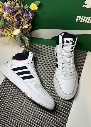 Оригинальные кроссовки adidas