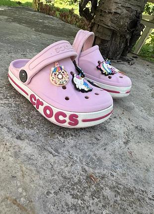 Шльопанці crocs