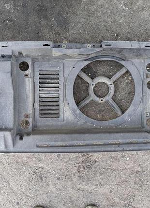 Передняя панель (телевизор) vw golf 3 / vento (1.8) (91-98)