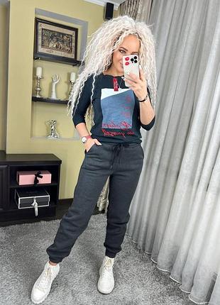 Жіночі зимові джоггери на флісі графітового кольору купить недорого размер 52