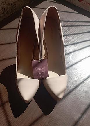 Туфли лодочки zara basic