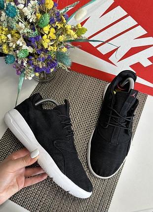 Оригінальні кросівки nike jordan