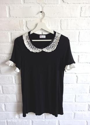 Чудова футболка red valentino