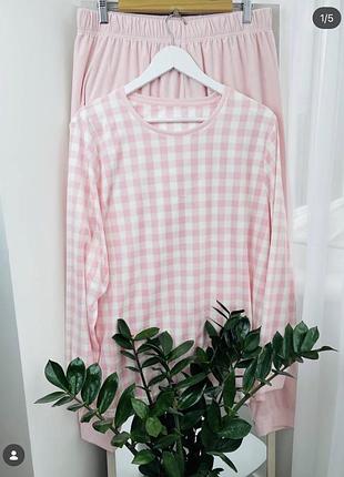 Європа🇪🇺 primark. фірмова велюрова тепленька піжама. мʼяка та приємна на дотик