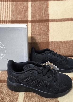 Дитячі кросівки adidas