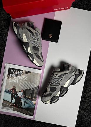 Жіночі кросівки new balance 9060 grey white