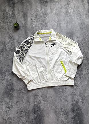 Жіноча вітровка nike vintage