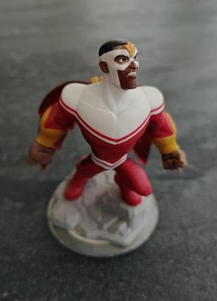 Фігурка falcon (disney infinity)