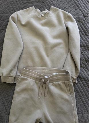 Костюм на хлопчика h&m бежевий на флісі 134-140 см