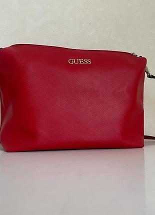 Стильна жіноча сумка guess 💕 яскравого червоного кольору, з фірмовим логотипом guess.