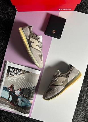Жіночі кросівки new balance 471 grey khaki