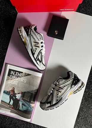 Жіночі кросівки new balance 1906r white black gold