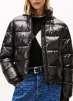 Куртка пуховик коротка блискуча tommy hilfiger