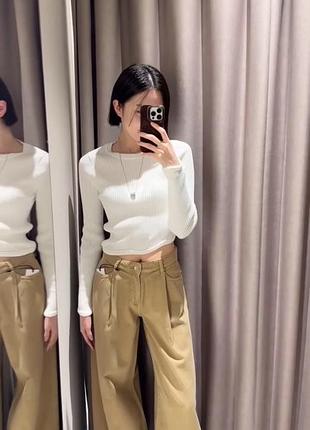 Білий асиметричний лонг лонгслів в рубчик від zara / белый асимметричный лонг лонгслив в рубчик зара