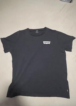 Футболка levis чорна