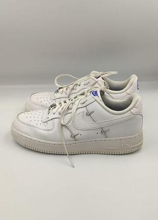 Кожаные кроссовки унисекс nike air force 1 '07 lx sisterhood, размер 42-43