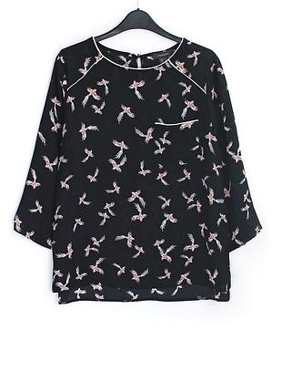 Чудова легка блуза з пташками primark