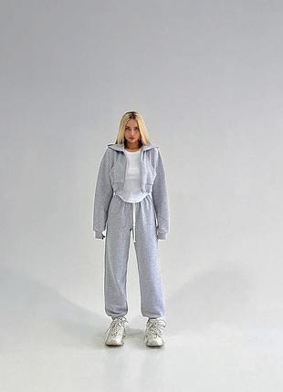 Спортивный костюм женский