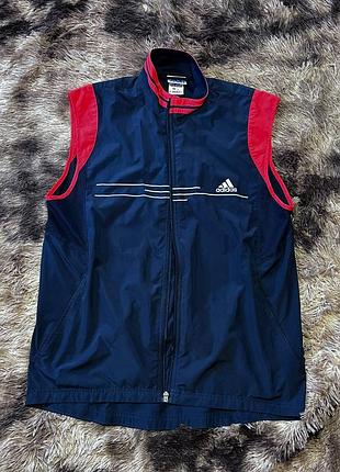 Adidas — спортивна безрукавка 🏃‍♂️