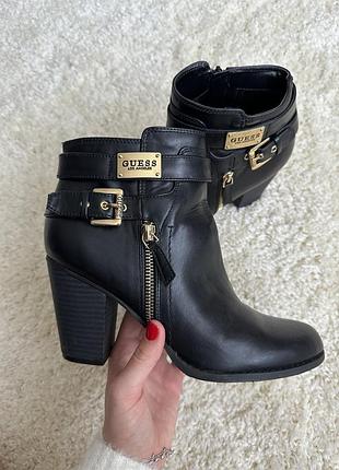 Черевики жіночі guess