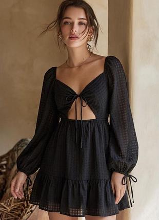Чорна сукня на завʼязках від missguided xs-s