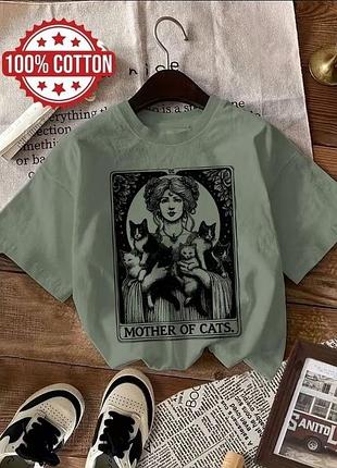 Стильна оверсайз футболка «mother of cats» (оливкова / зелена)