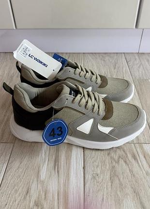Кросівки чоловічі lc waikiki 42-43 розмір, нові