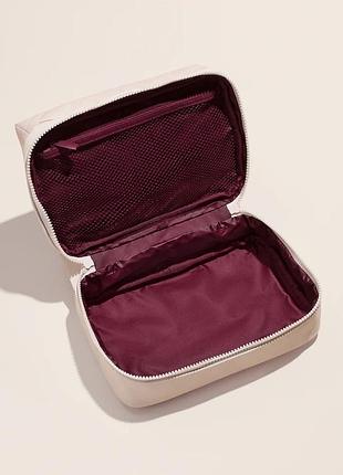 Косметичка rare beauty puffy toiletry bag