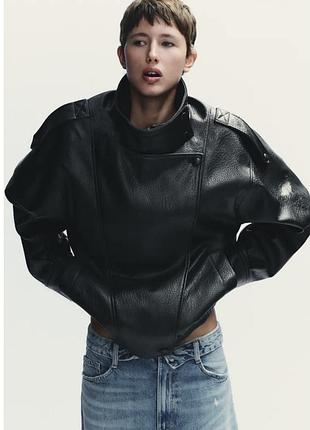 Шкіряна куртка zara