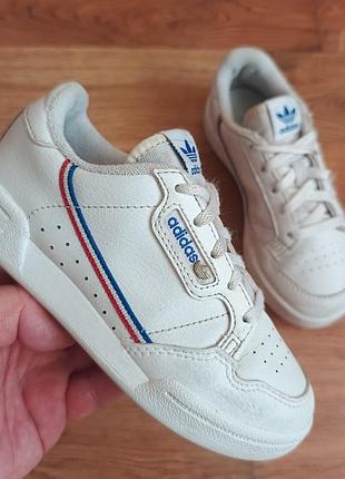 Оригінальні adidas р29 довжина устілки по факту 18.5см