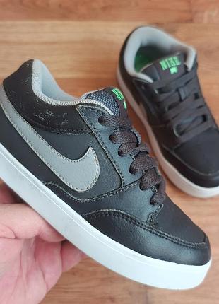 Оригинальные nike р30 длина стельки по факту 19.5см