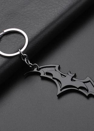 Металлический брелок batman batarang черная летучая мышь логотип бетмен значок бэтмен бетаранг бэтаранг