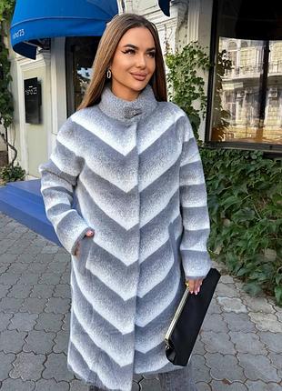 ➡️тканина: альпака
➡️размеры: 54-60
➡️цвет: баклажан, мокко, серый
➡️длина: 102 см.
➡️обхват грудей :130 см.
➡️обхват стегна: 140 см.