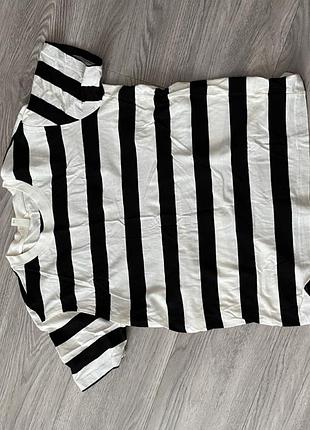 Футболка в чорно-білу полосу h&m