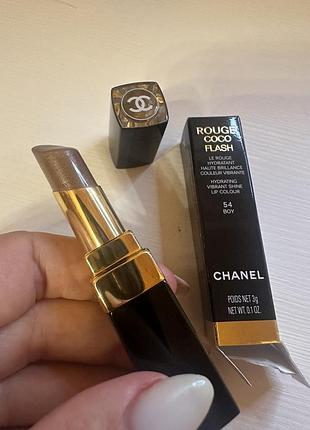 Помада chanel у відтінку 54 boy