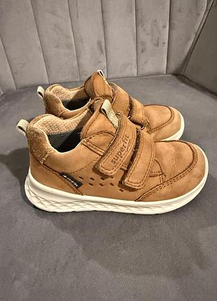 Демісезонні шкіряні черевички superfit gore-tex 23