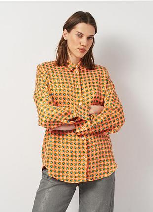 Стильна жіноча блузка сорочка zara з яскравим геометричним принтом 🧡
