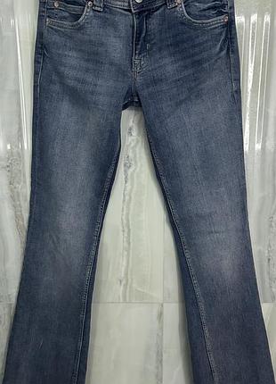 Женские джинсы клеш, bershka