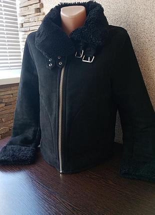 Черная дубленка-авиатор h&amp;m divided с мехом s-m