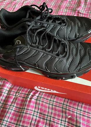 Nike air max plus tn triple black. us12 / 30 см. оригінал