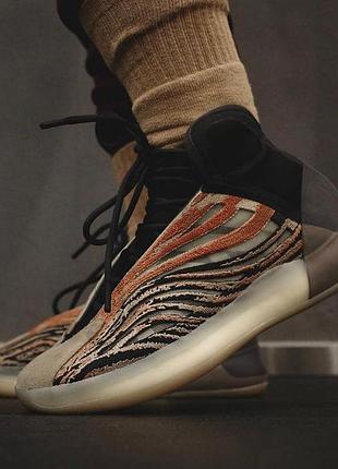 Кросівки adidas yeezy qntm чоловічі бежево-сірий 42.5 (27 см) код: gw5314 flaora