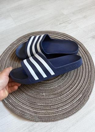Оригінальні шльопанці adidas 39розміру